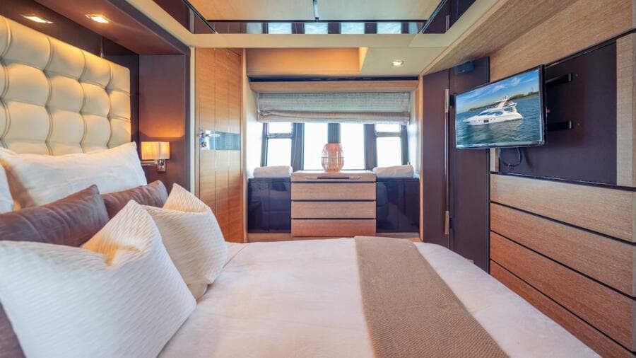 2012 Azimut Evolution