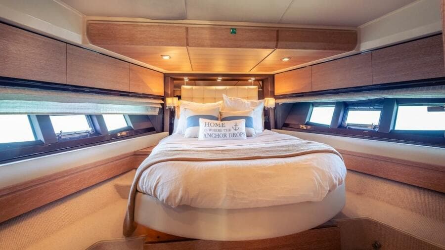 2012 Azimut Evolution