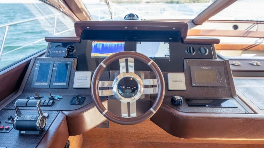 2012 Azimut Evolution