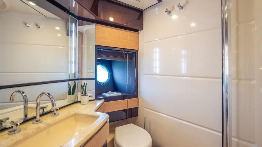 2012 Azimut Evolution