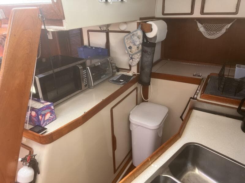 Galley W Microwave