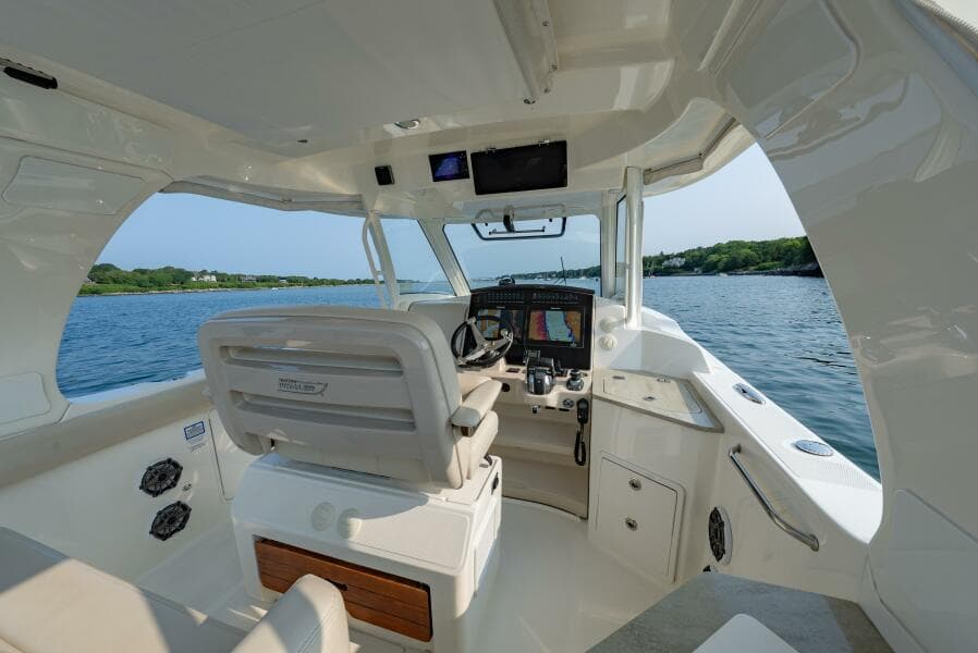 2019 Boston Whaler 350 EX Realm