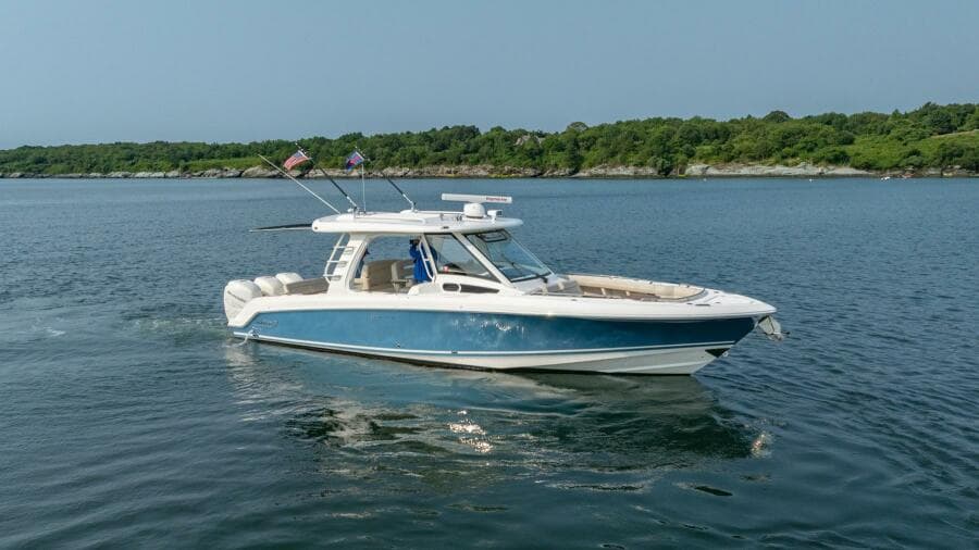 2019 Boston Whaler 350 EX Realm
