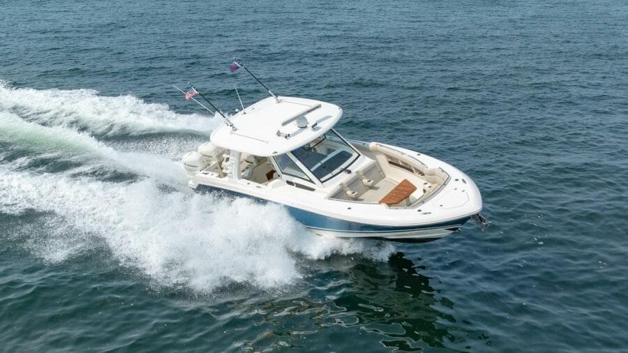2019 Boston Whaler 350 EX Realm