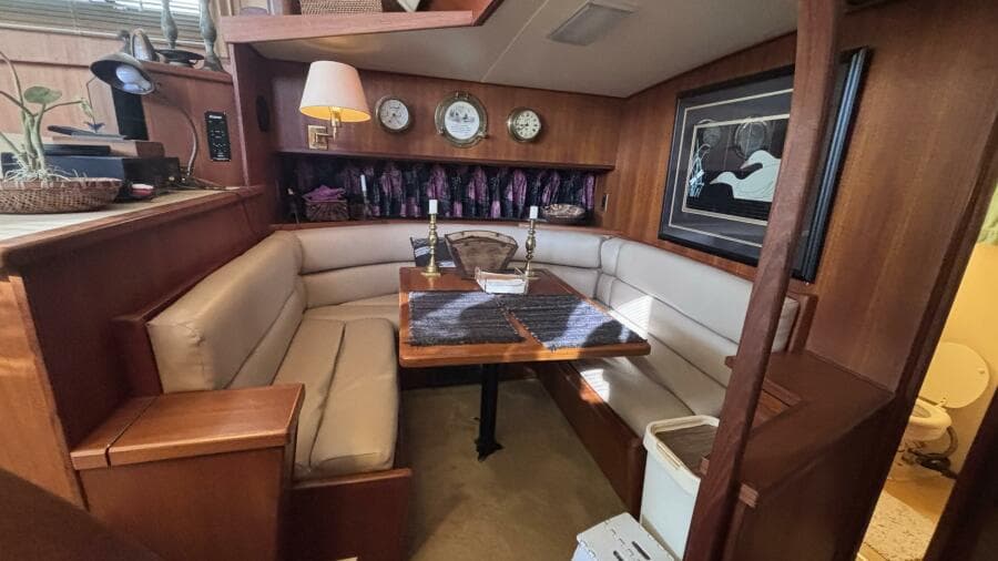 1988 Viking Motor Yacht