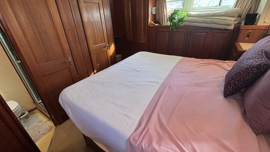 1988 Viking Motor Yacht