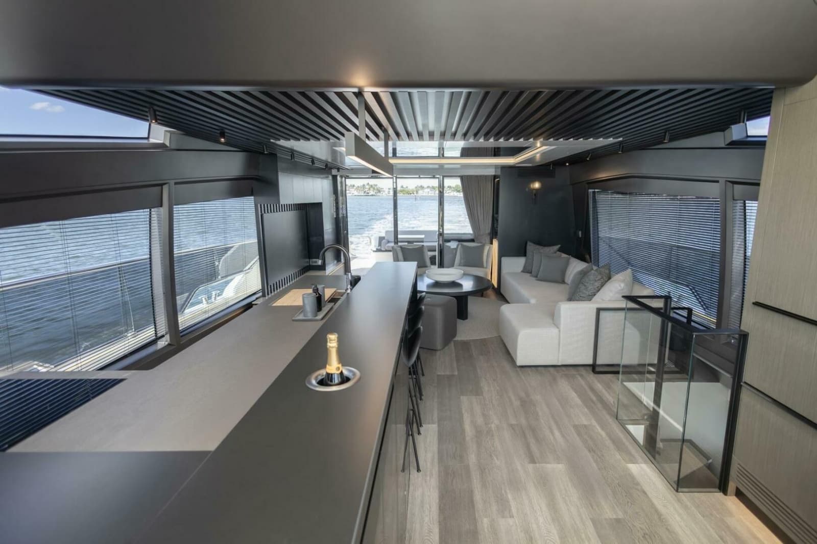 2023 Pearl 72 - Photo 9