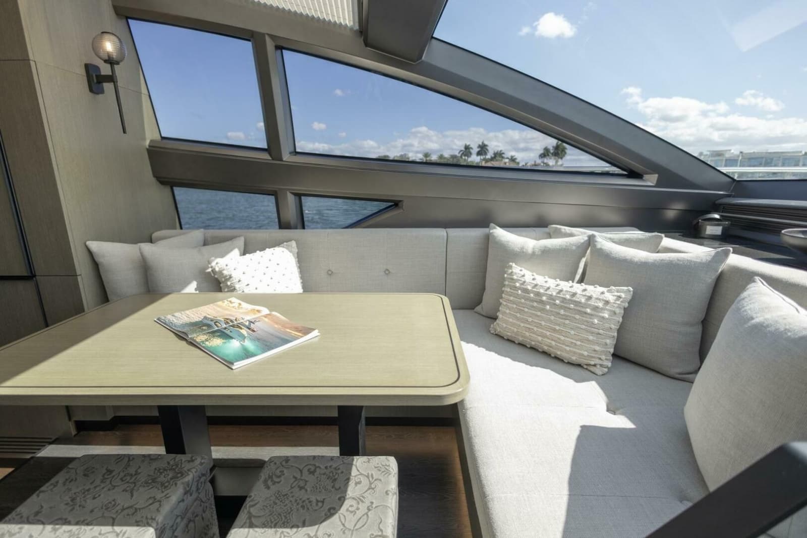 2023 Pearl 72 - Photo 16