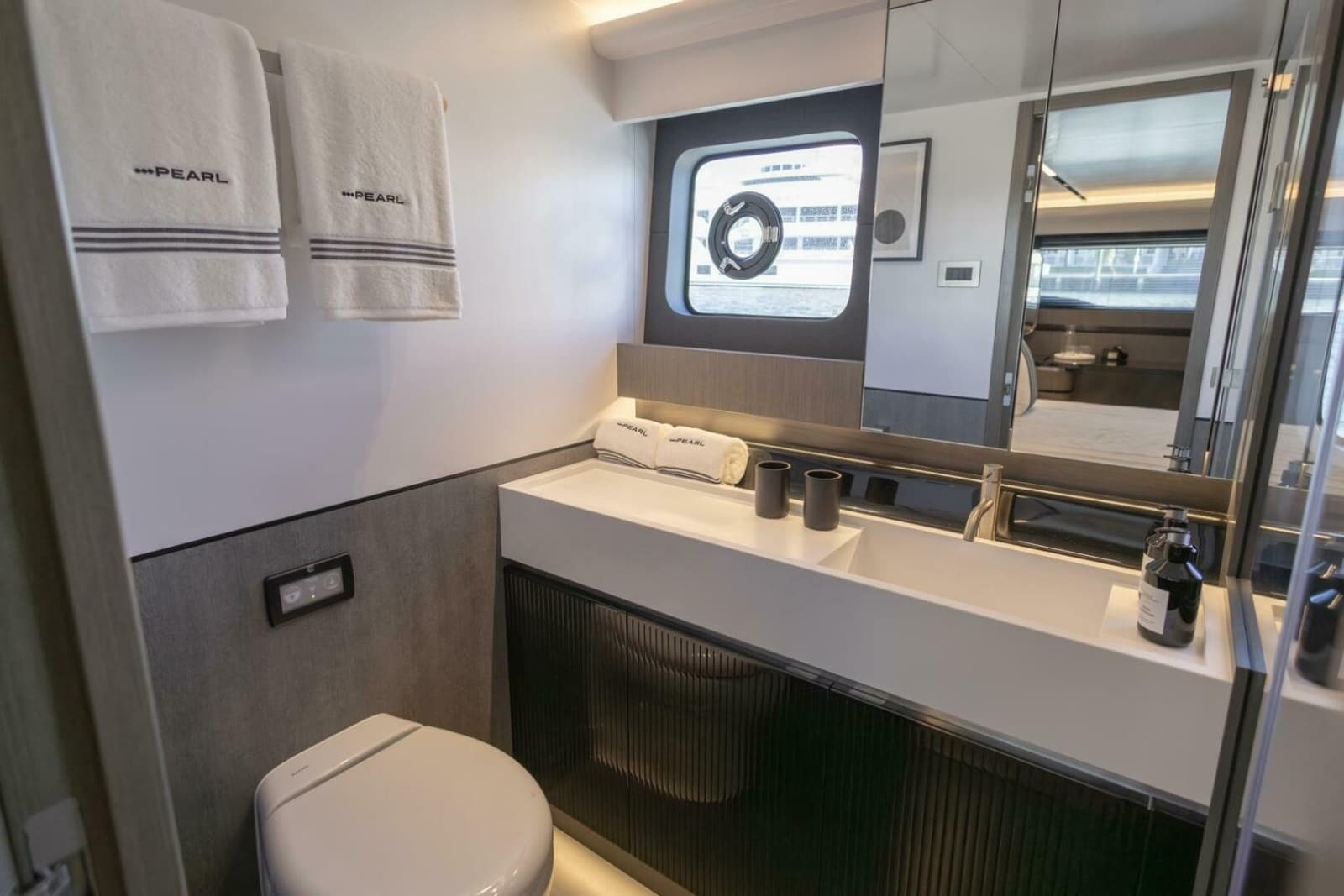 2023 Pearl 72 - Photo 26