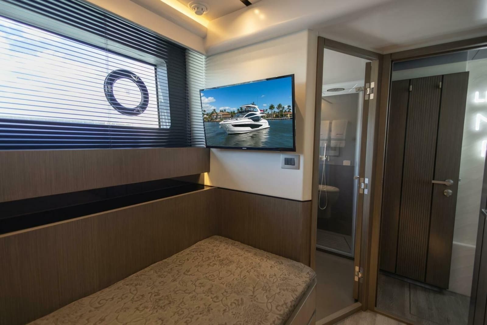 2023 Pearl 72 - Photo 31