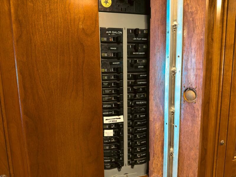 2002 Trawler Custom Aluminum