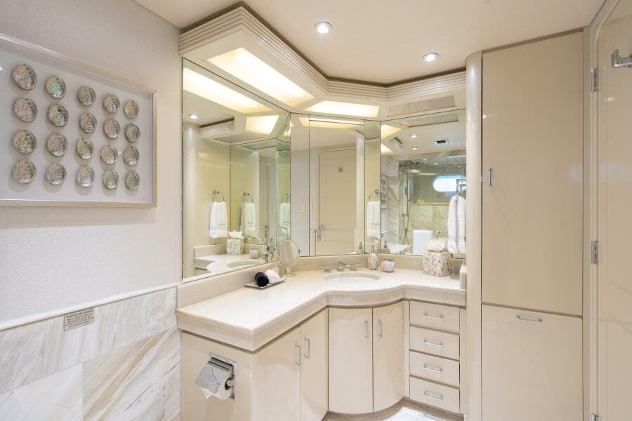 Guest Stateroom Ensuite