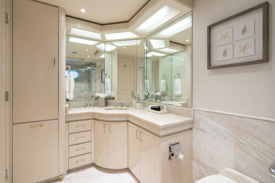 Guest Stateroom Ensuite