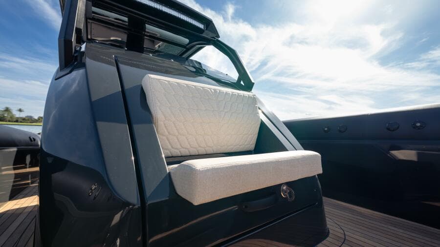 2025 Skipper darkgrey/macadima