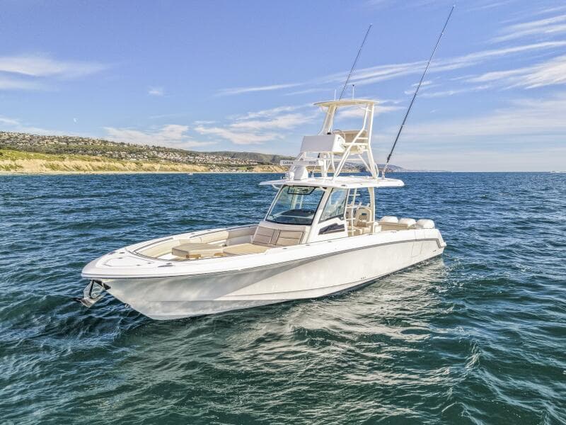 2018 Boston Whaler 38 Outrage - M22
