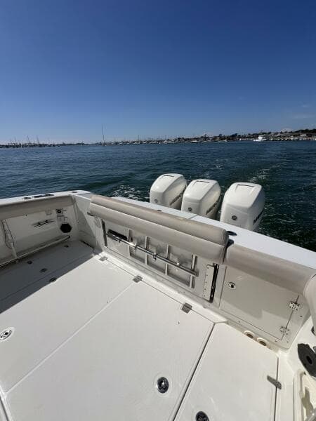 2018 Boston Whaler 38 Outrage - M22