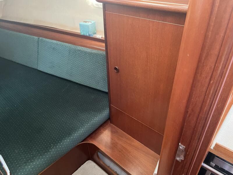 2001 Beneteau Oceanis 381