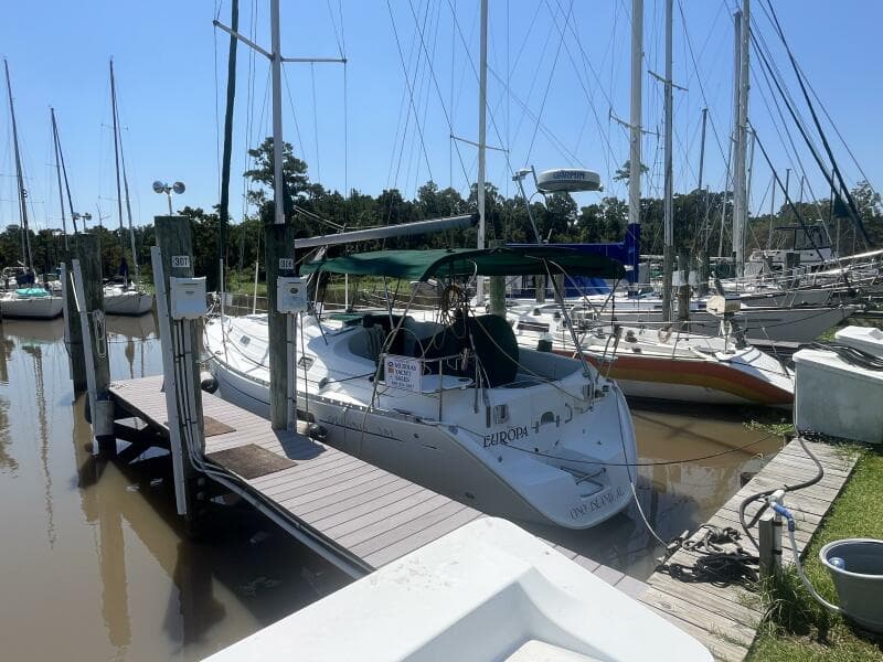 Beneteau Oceanis 381