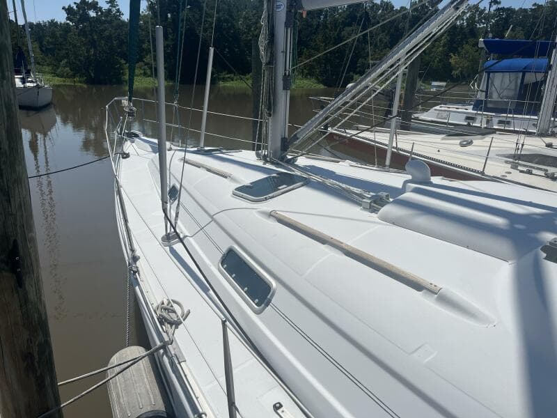 Beneteau Oceanis 381