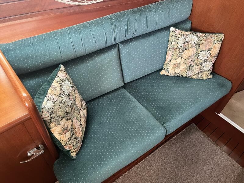 2001 Beneteau Oceanis 381