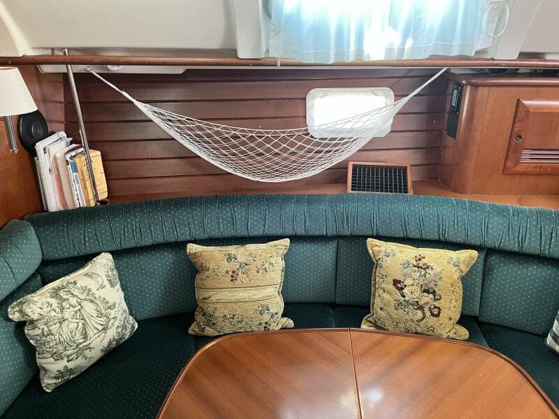 2001 Beneteau Oceanis 381