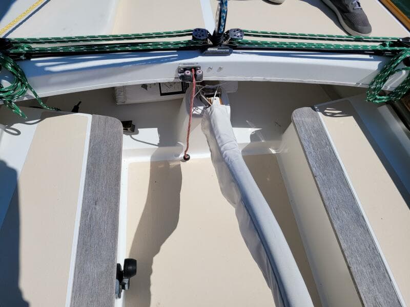 2004 Alerion 28 Express