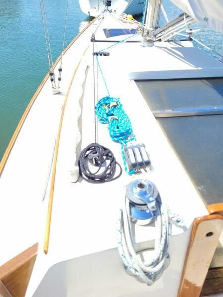 2004 Alerion 28 Express