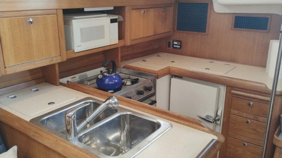 2003 Catalina 350
