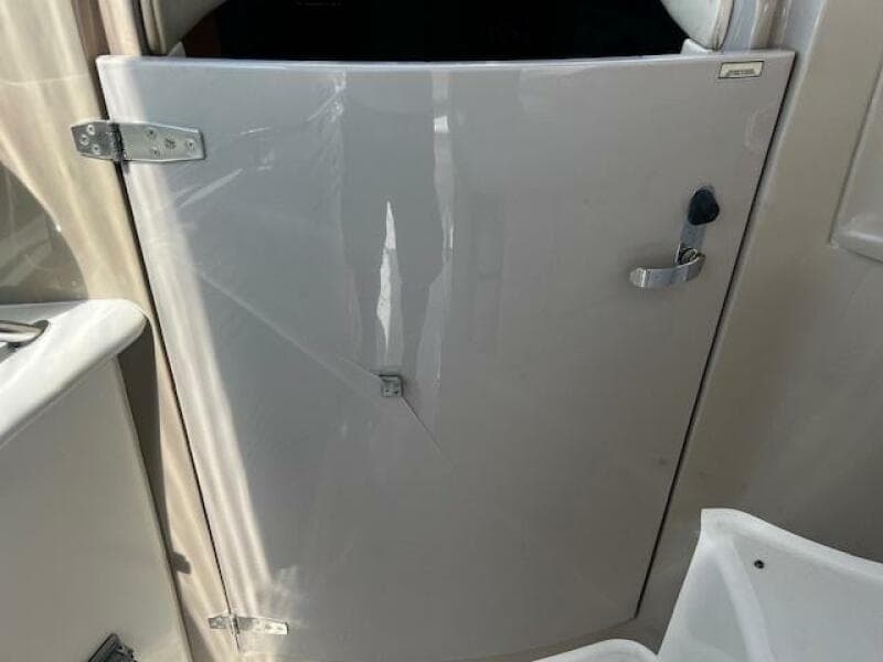 410 salon entry door