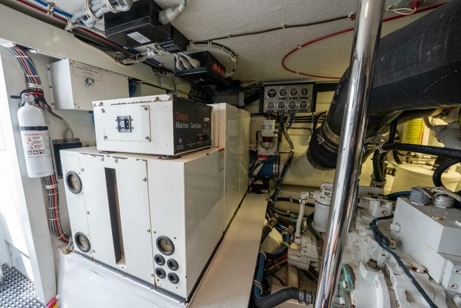 2001 Hatteras 50 Convertible