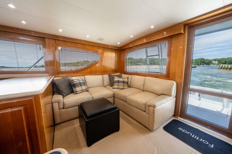 2001 Hatteras 50 Convertible