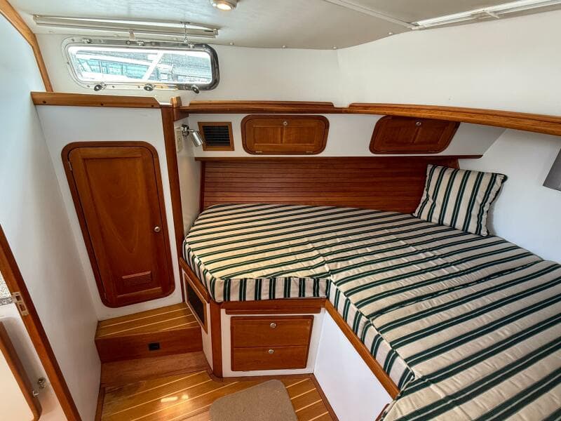 2002 Legacy 34 Express Twin Jet