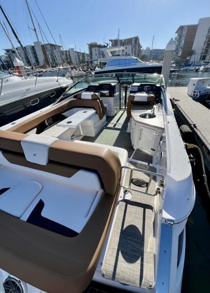 2019 Four Winns H290