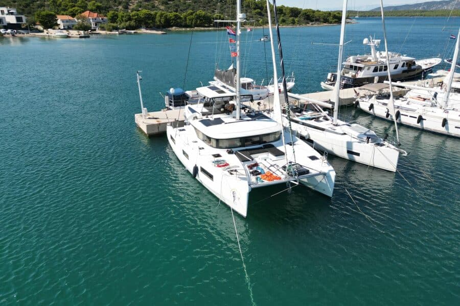 2020 Lagoon  - Photo 106