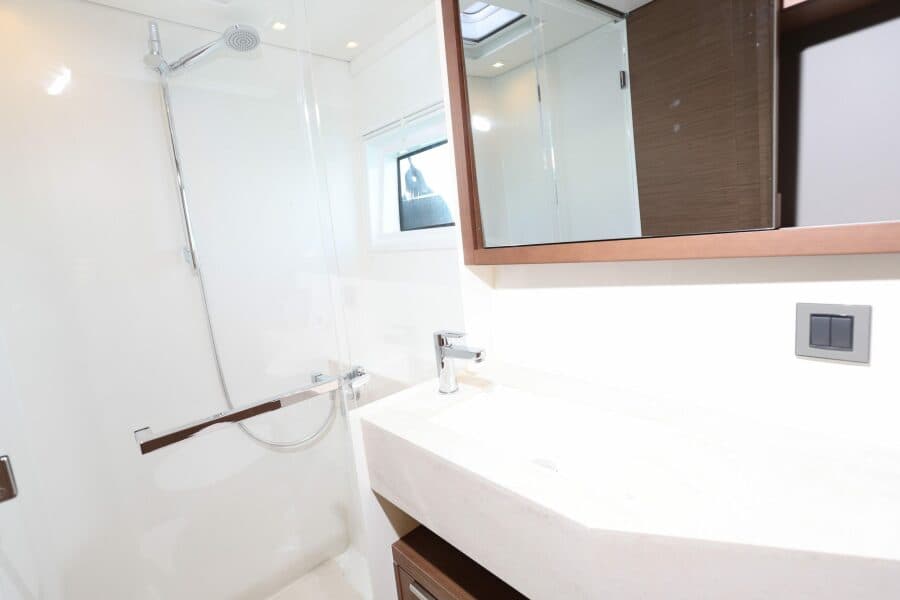 2020 Lagoon  - Photo 63