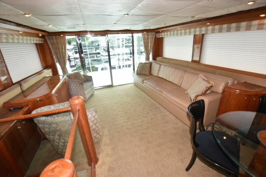 1998 Hatteras 74 Sportdeck