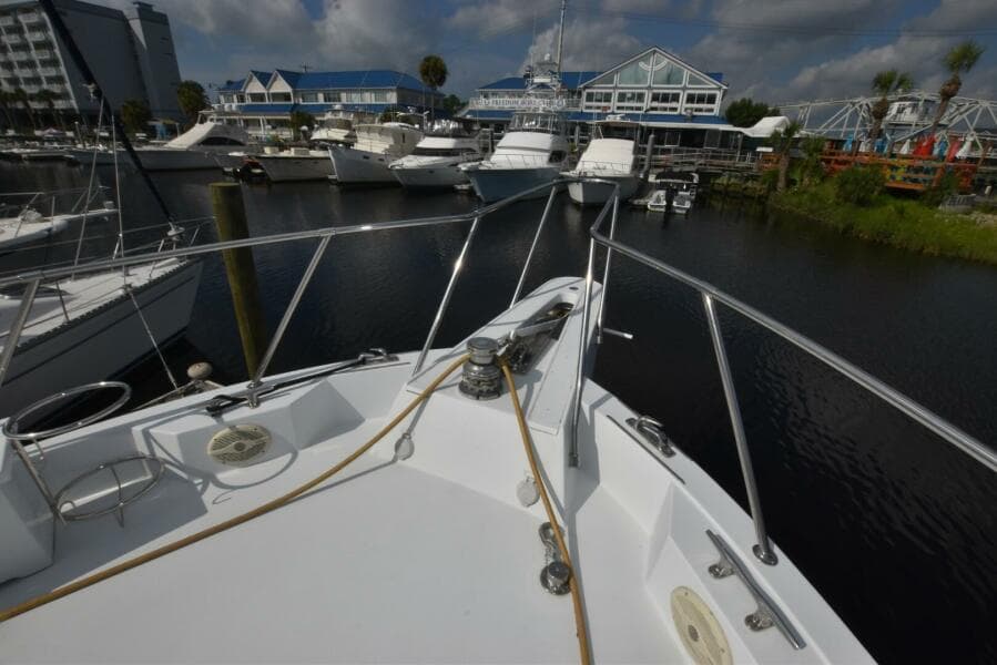 1998 Hatteras 74 Sportdeck