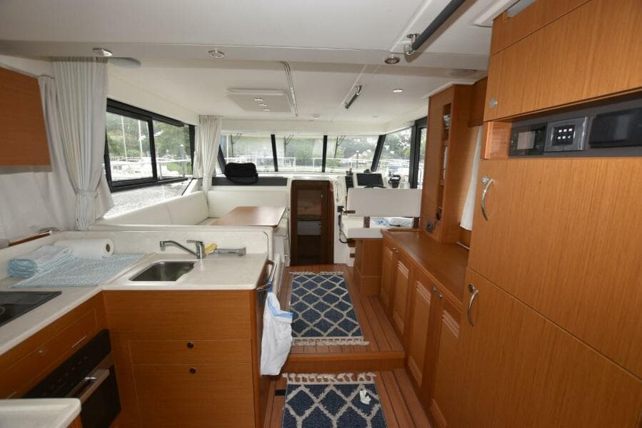2023 Beneteau Swift Trawler 41 Fly