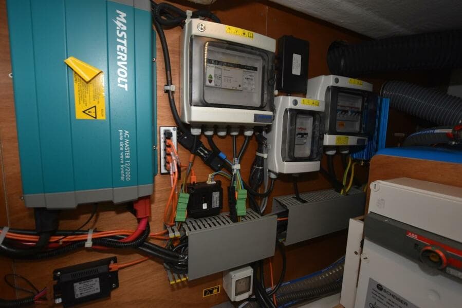 2023 Beneteau Swift Trawler 41 Fly