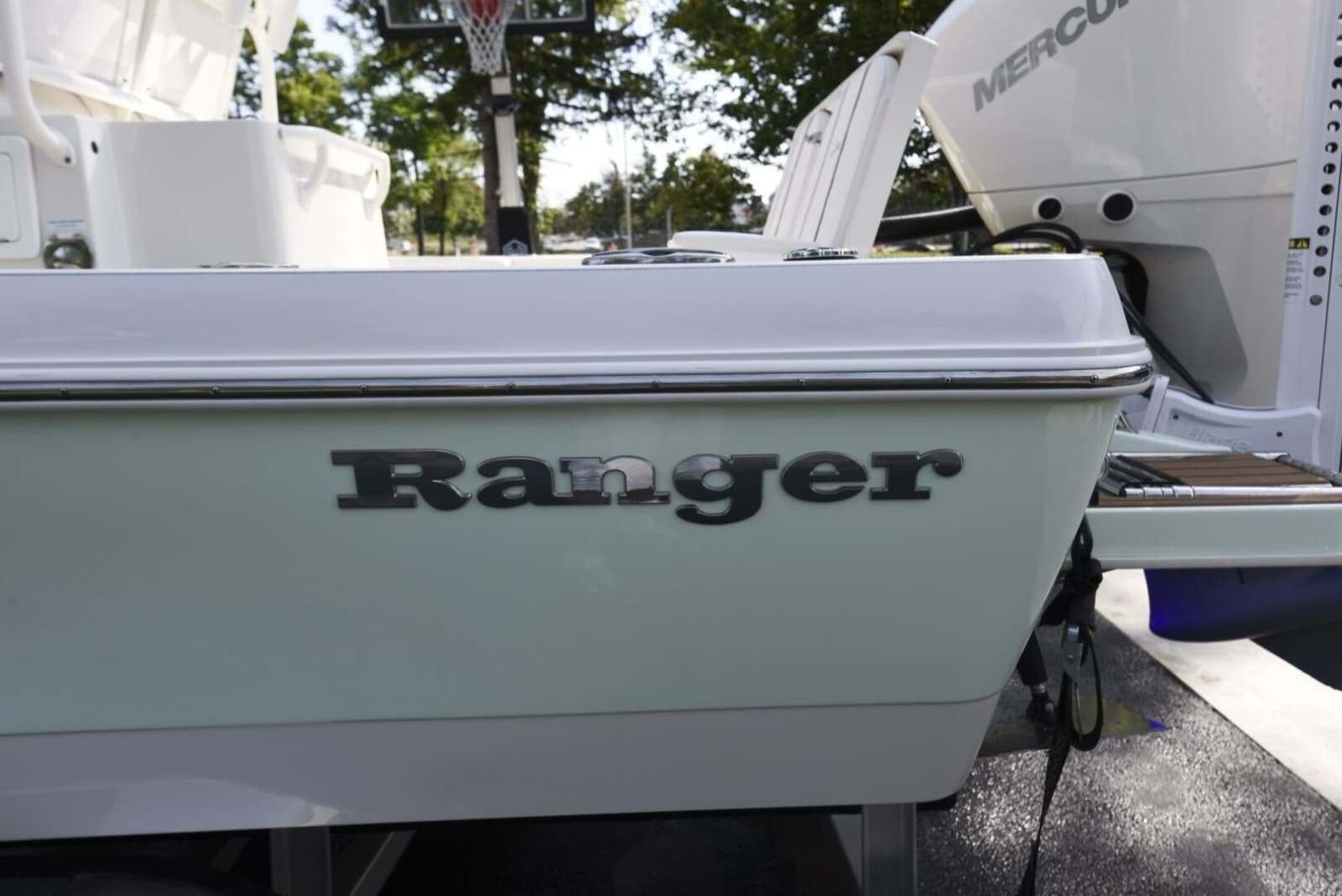 2022 Ranger 2360 Bay - Photo 38