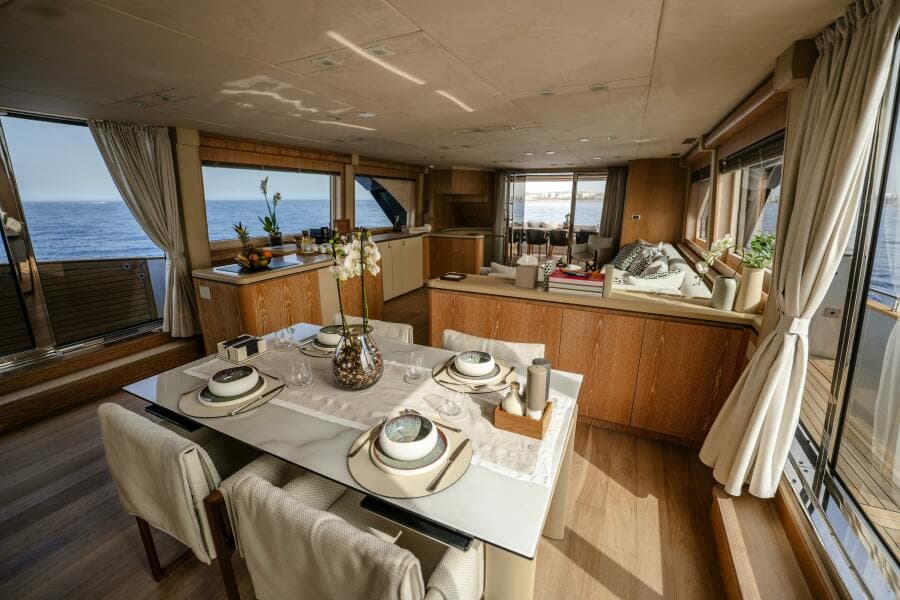 2013 Monte Carlo Yachts 