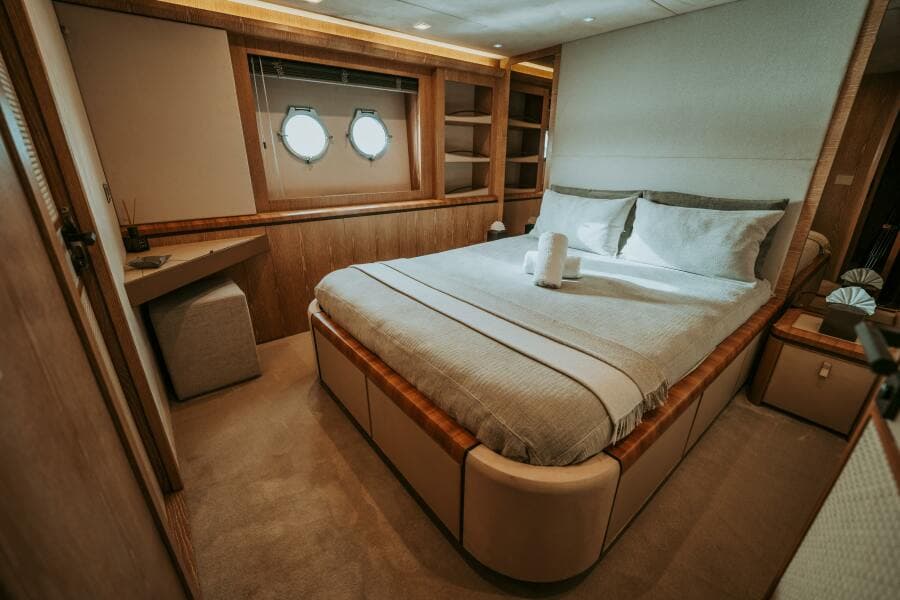 2013 Monte Carlo Yachts 
