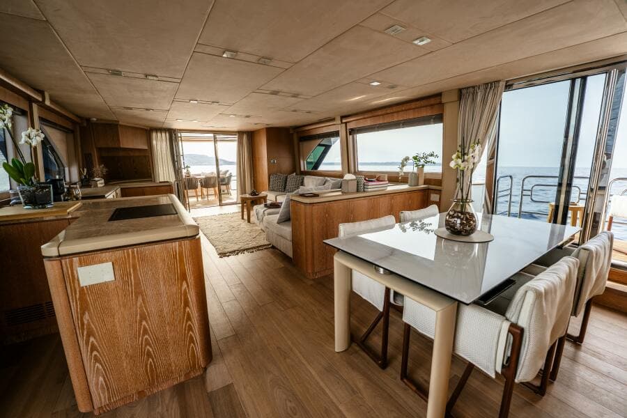 2013 Monte Carlo Yachts 