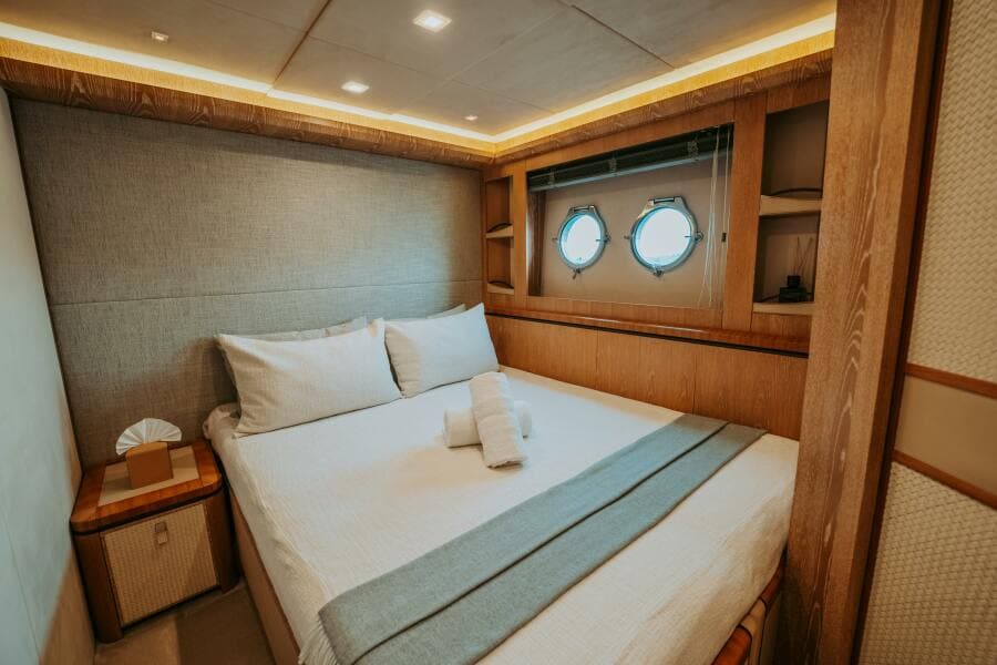 2013 Monte Carlo Yachts 