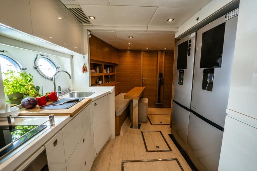 2013 Monte Carlo Yachts 