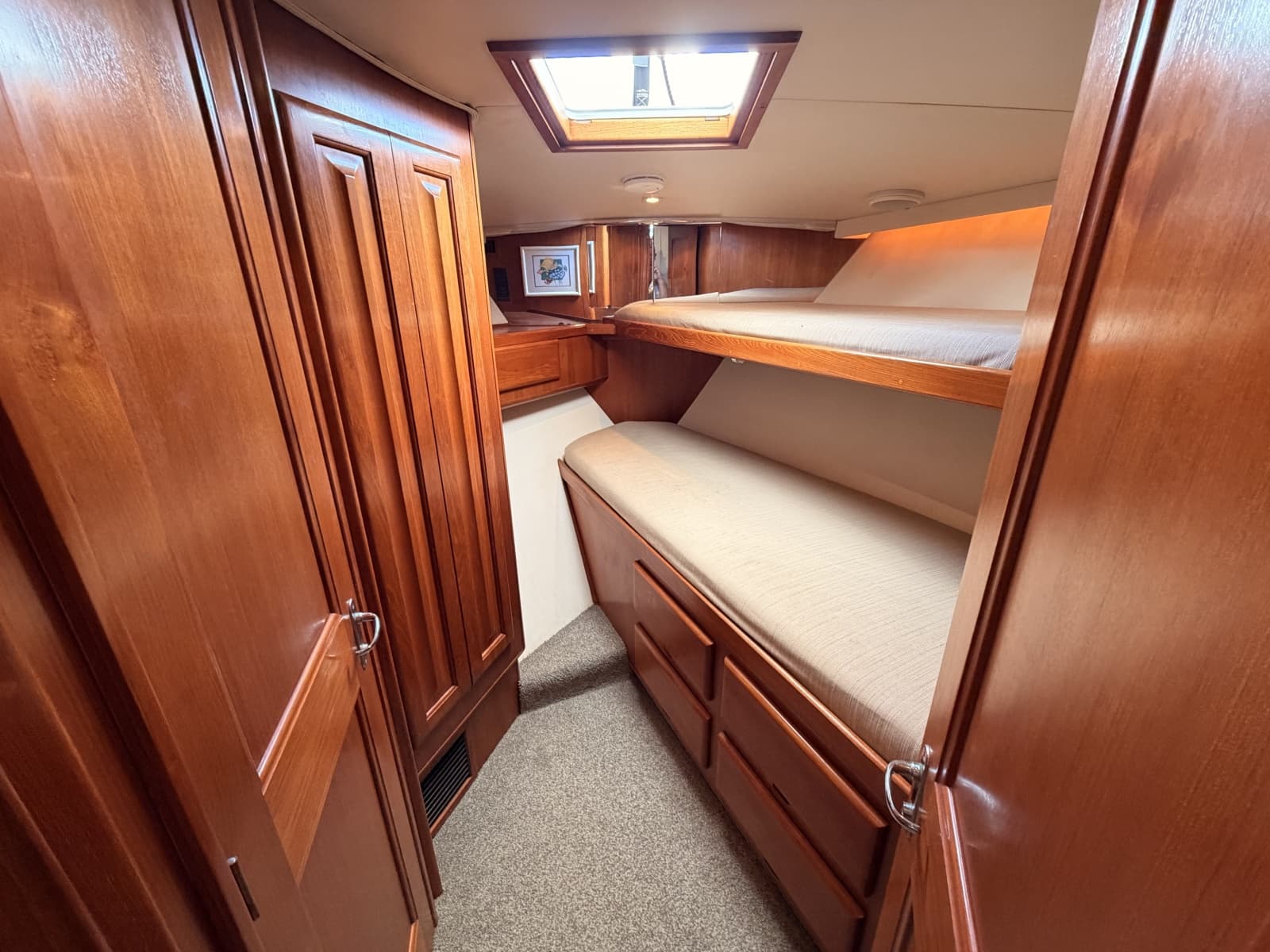 1994 Viking 50 Convertible - Photo 13