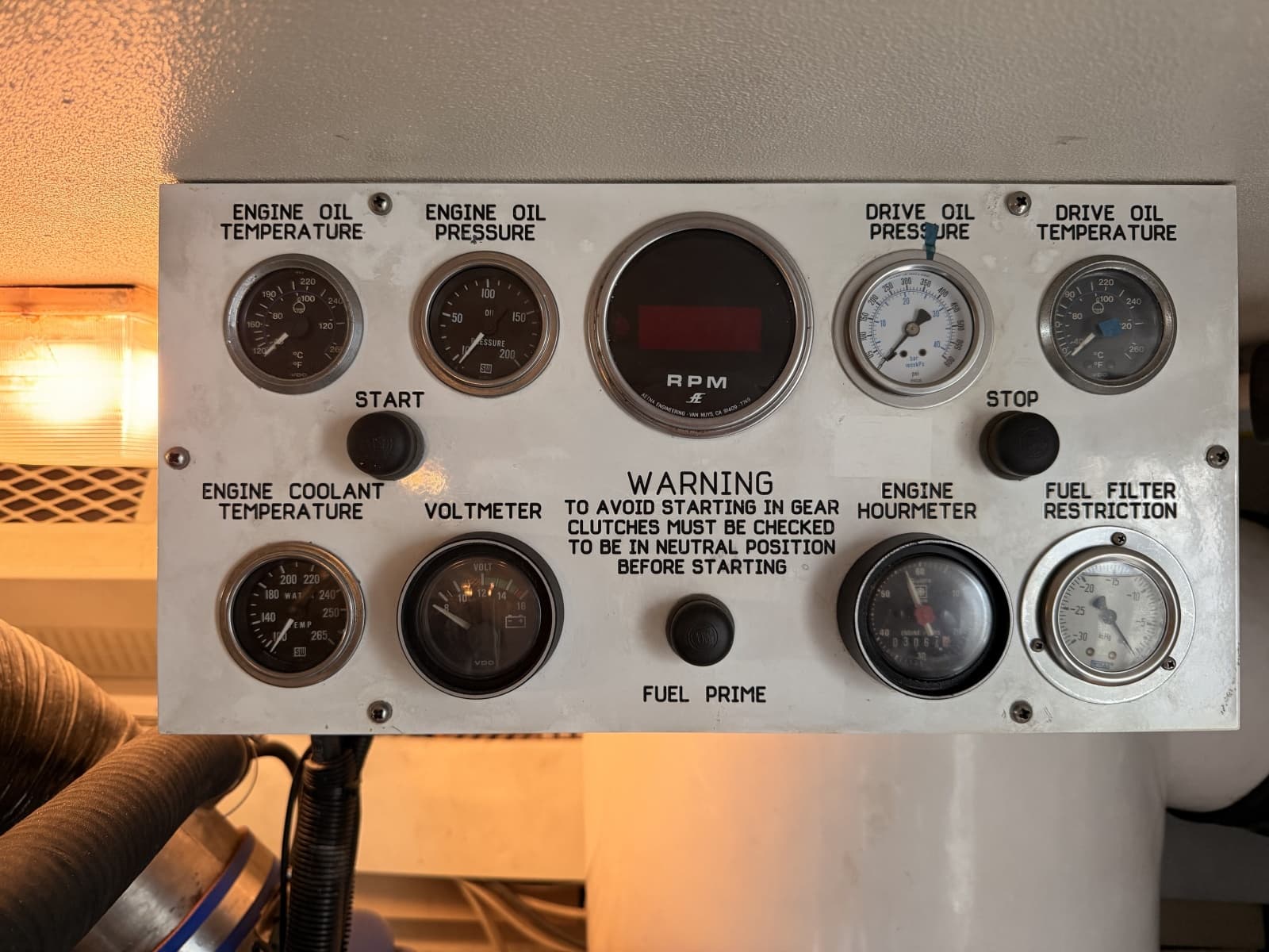 1994 Viking 50 Convertible - Photo 37