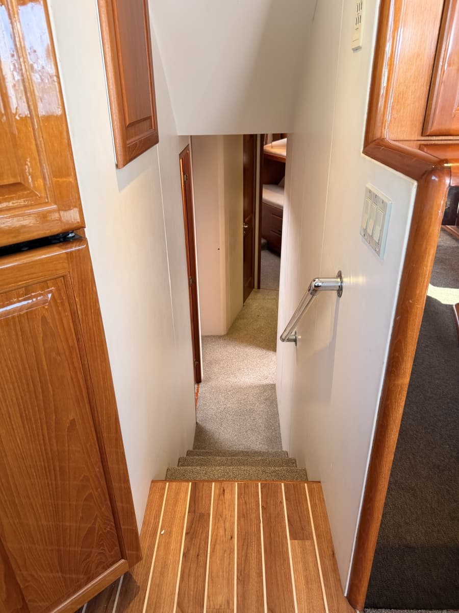 1994 Viking 50 Convertible - Photo 12