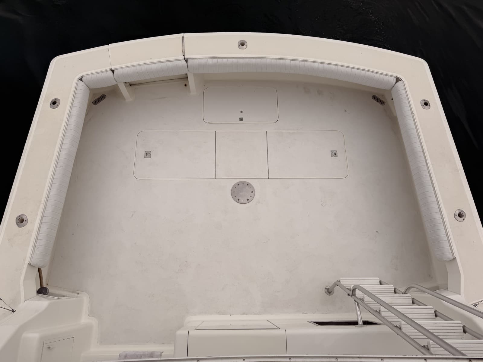 1994 Viking 50 Convertible - Photo 46