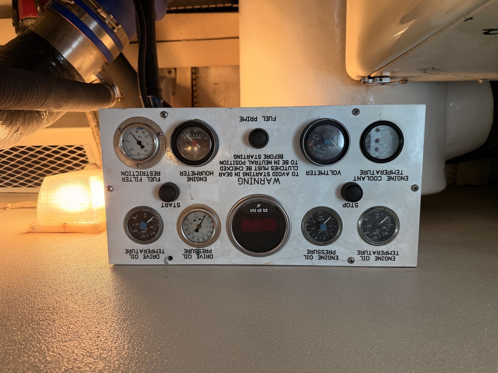 1994 Viking 50 Convertible - Photo 36